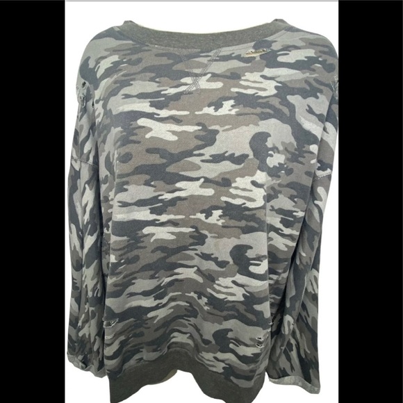 Rue + Distressed Camouflage Sweatshirt 1X Gray Black Crew Neck Long Sleeves - Picture 1 of 16